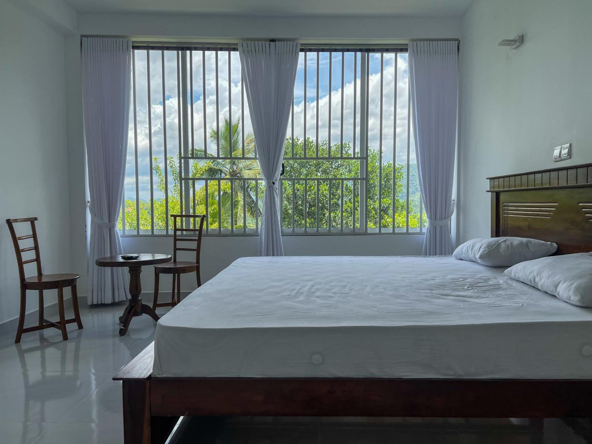 Meridian Holiday Resort Ratnapura Ngoại thất bức ảnh