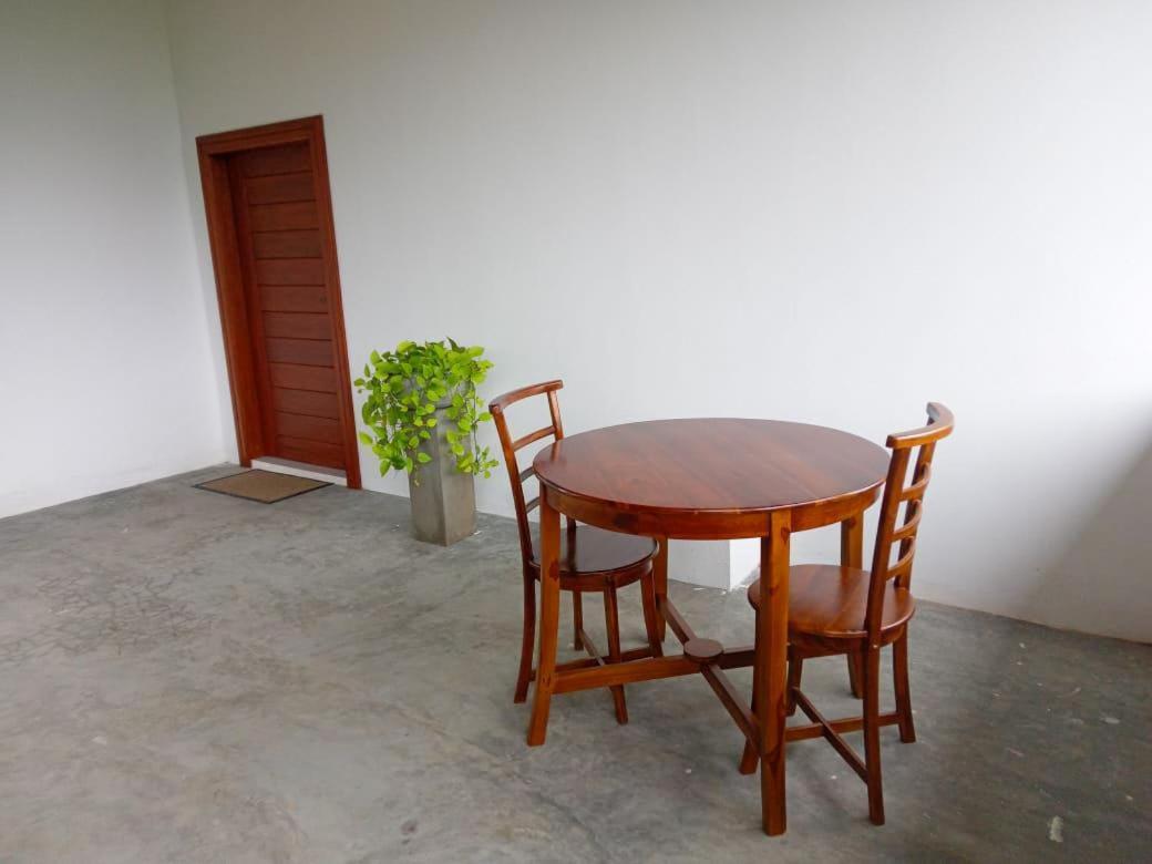 Meridian Holiday Resort Ratnapura Ngoại thất bức ảnh