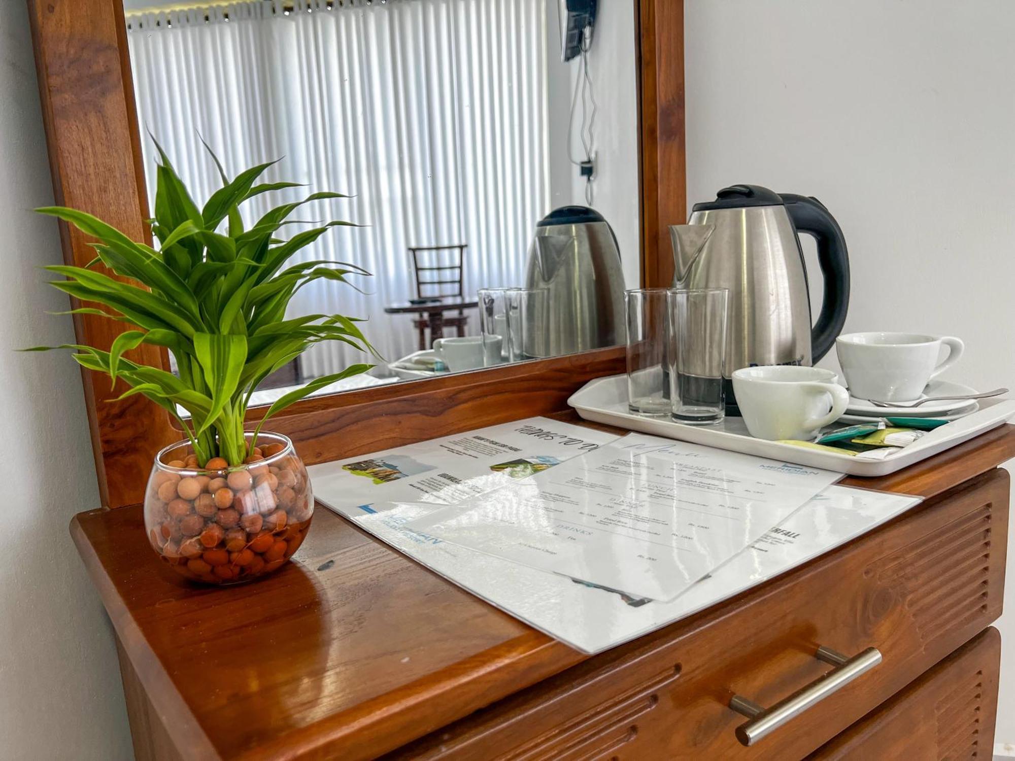 Meridian Holiday Resort Ratnapura Ngoại thất bức ảnh